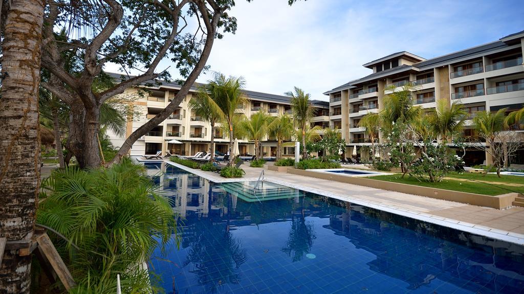Henann Resort Alona Beach Panglao Extérieur photo The pool at the Shangri-La Hotel, Manila